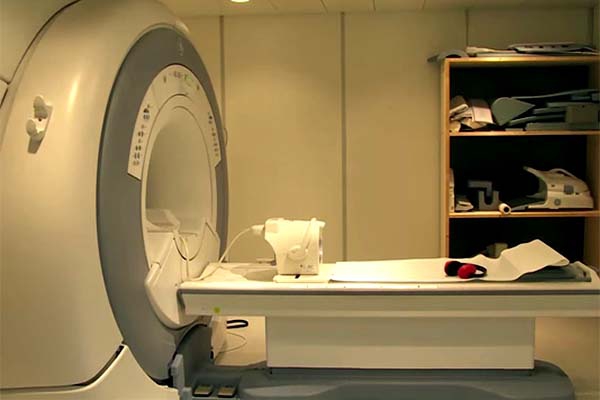 Резекненской больнице присвоили крупную квоту на проведение МРТ (видео)