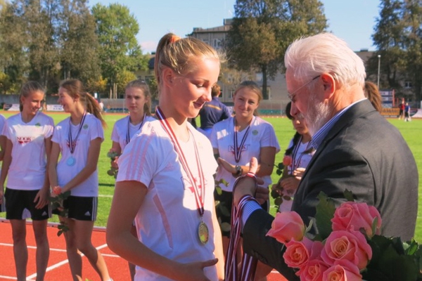 На чемпионате первой лиги Латвийского женского футбола резекненки показали, на что способны (фото)