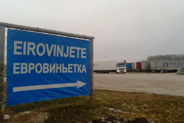 Очереди на латвийско-российской границе выросли на треть