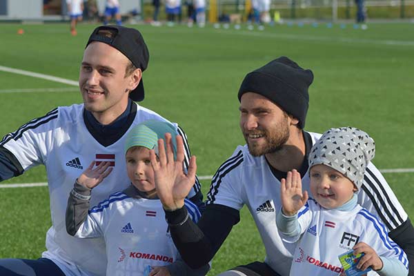 Р.Иванов: ” FF” мотивирует молодых футболистов в достижении профессионального уровня