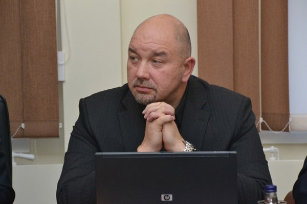 Евгений Царев отказался от депутатского мандата