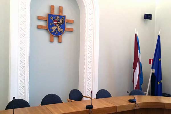 В Резекне на 13 депутатских кресел претендуют 166 кандидатов