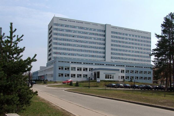 Даугавпилчанки напуганы чередой странных смертей в местном роддоме