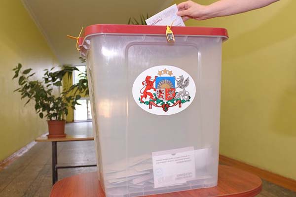 Сегодня выборы в 12 Сайм Латвии