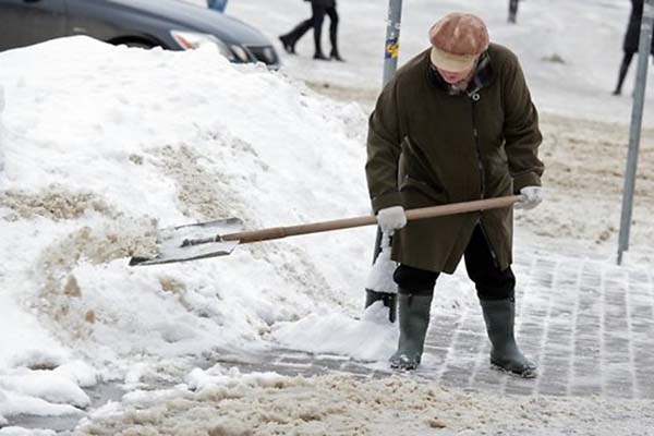 16 февраля в Резекне разом уволят дворников