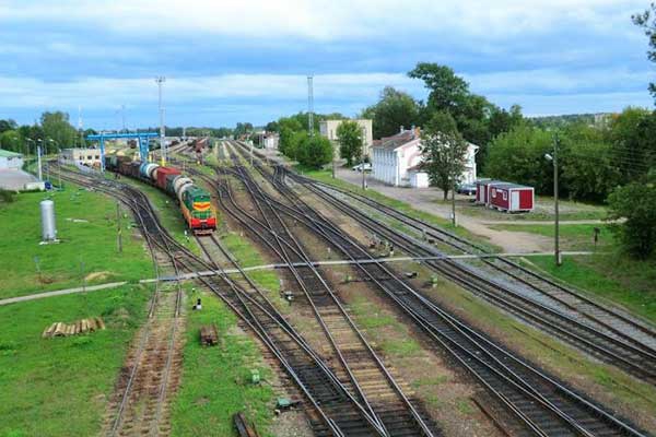 В Резекне на железной дороге погиб мужчина