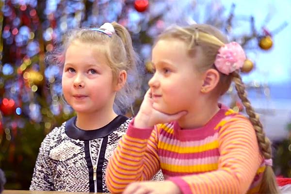 Видео: оригинальное новогоднее поздравление от детишек детсада „Bitīte”