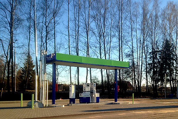 В Резекне открылась новая автозаправочная станция Neste Oil