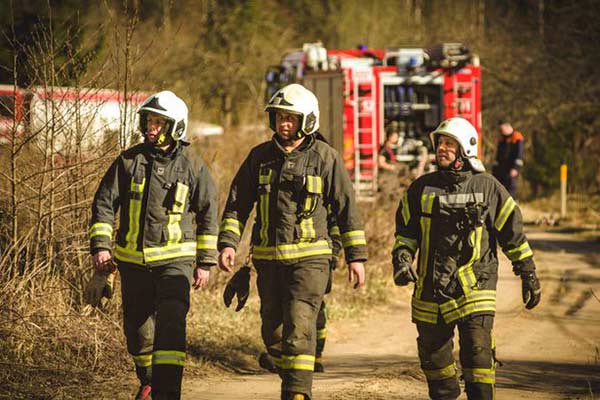 Несчастный случай в Резекне: из огня удалось спасти семь человек, один погиб